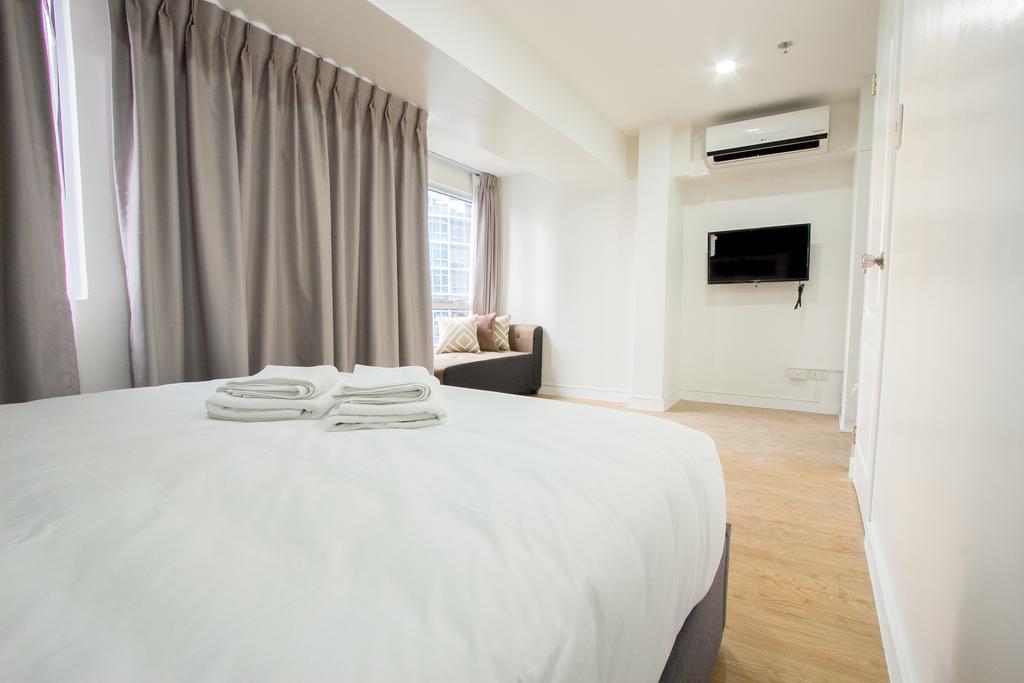 Oasis Regency @ Fort Victoria Bgc Taguig Exterior foto