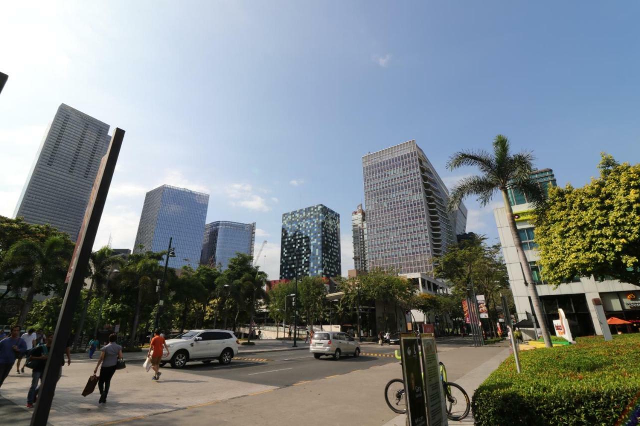 Oasis Regency @ Fort Victoria Bgc Taguig Exterior foto